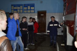 Провели пізнавальну екскурсію для учнів в пожежній частині м. Олександрія